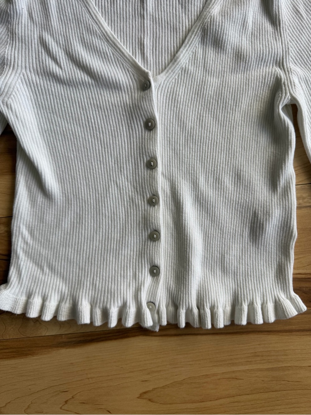 H&M Ruffle Cardigan - Picture 4 of 4